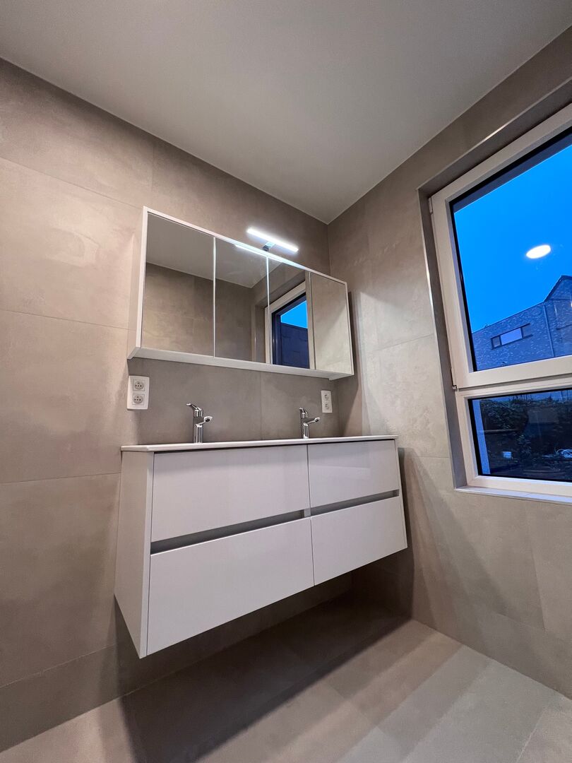 TRANSFORMATION COMPLETE d'une HABITATION